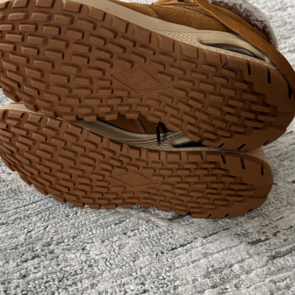 Skechers Tan Faux-Fur Lace-Up Winter Boots - Picture 4 of 4